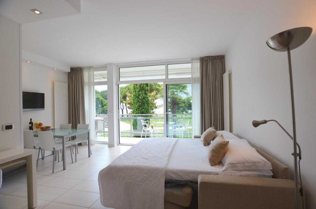 Club Nautico - Phoenix Studio Lake View Riva del Garda Exteriör bild